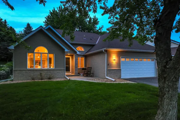 $594,900 | 1104 Falls Curve, Chaska, MN 55318