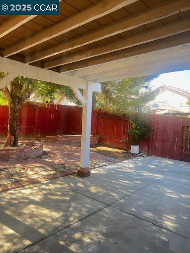 40123 Casillo Road Palmdale, CA 93550 - Photo 23 of 25 a view of a backyard of the house
