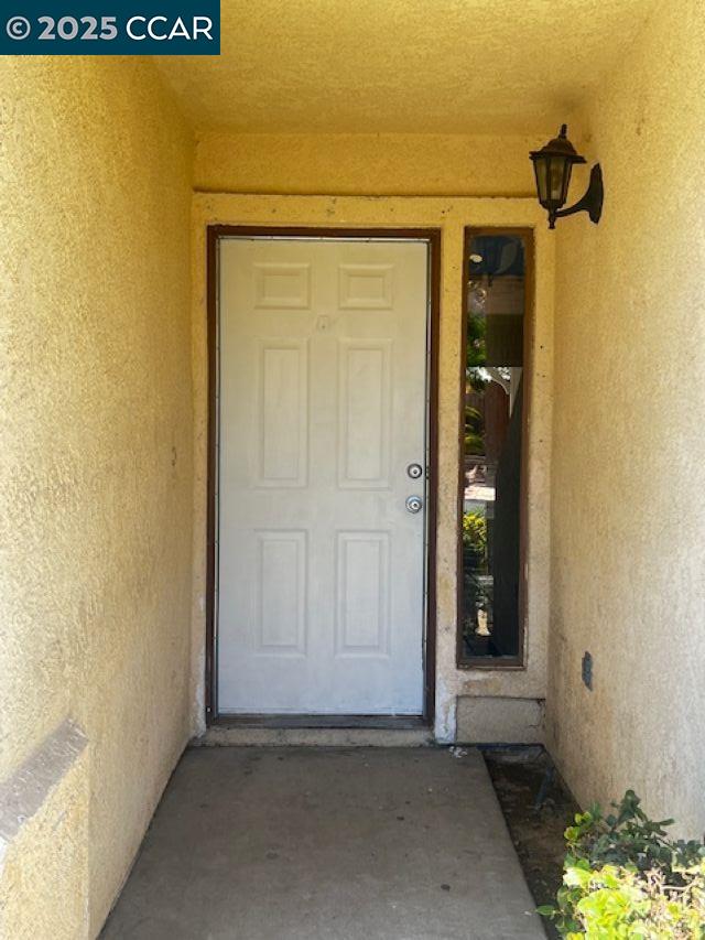 40123 Casillo Road Palmdale, CA 93550 - Photo 3 of 25 an empty room with painted walls