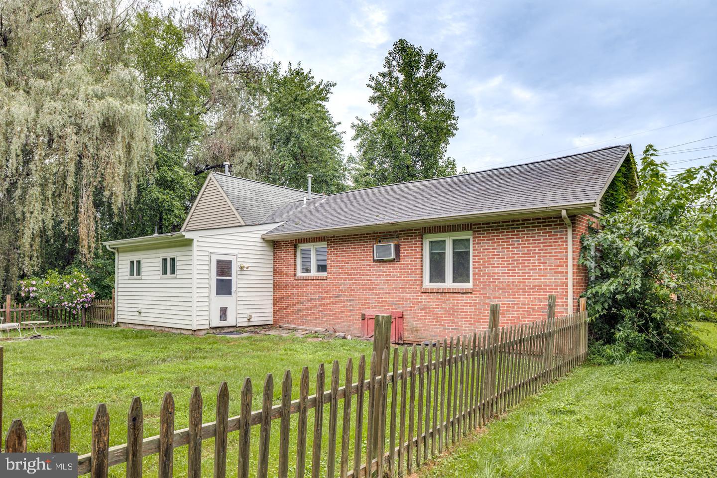 485 Main Street Lumberton, NJ 08048 - Photo 35 of 40 a front view of a house with garden