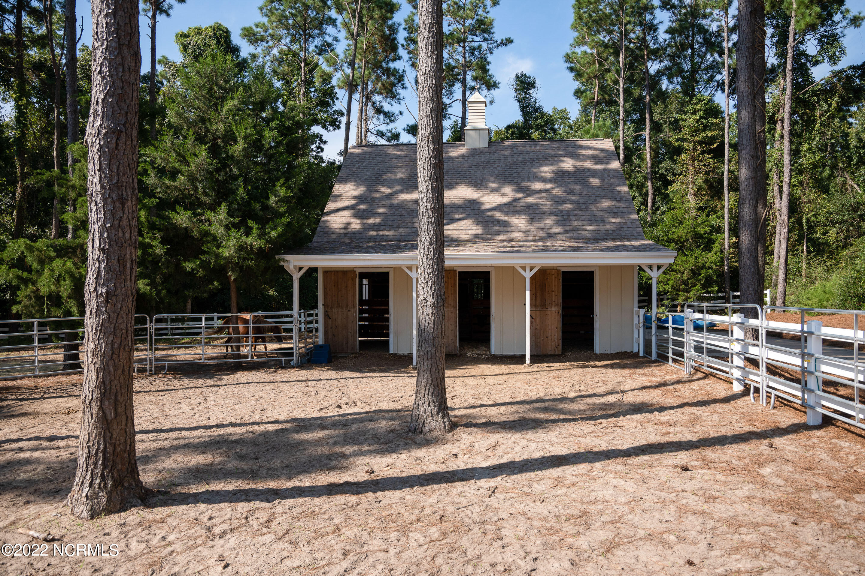 294 East Rolling Meadows Road Hampstead, NC 28443 - Photo 50 of 89 294 E Rolling Meadows Barn MLS-4