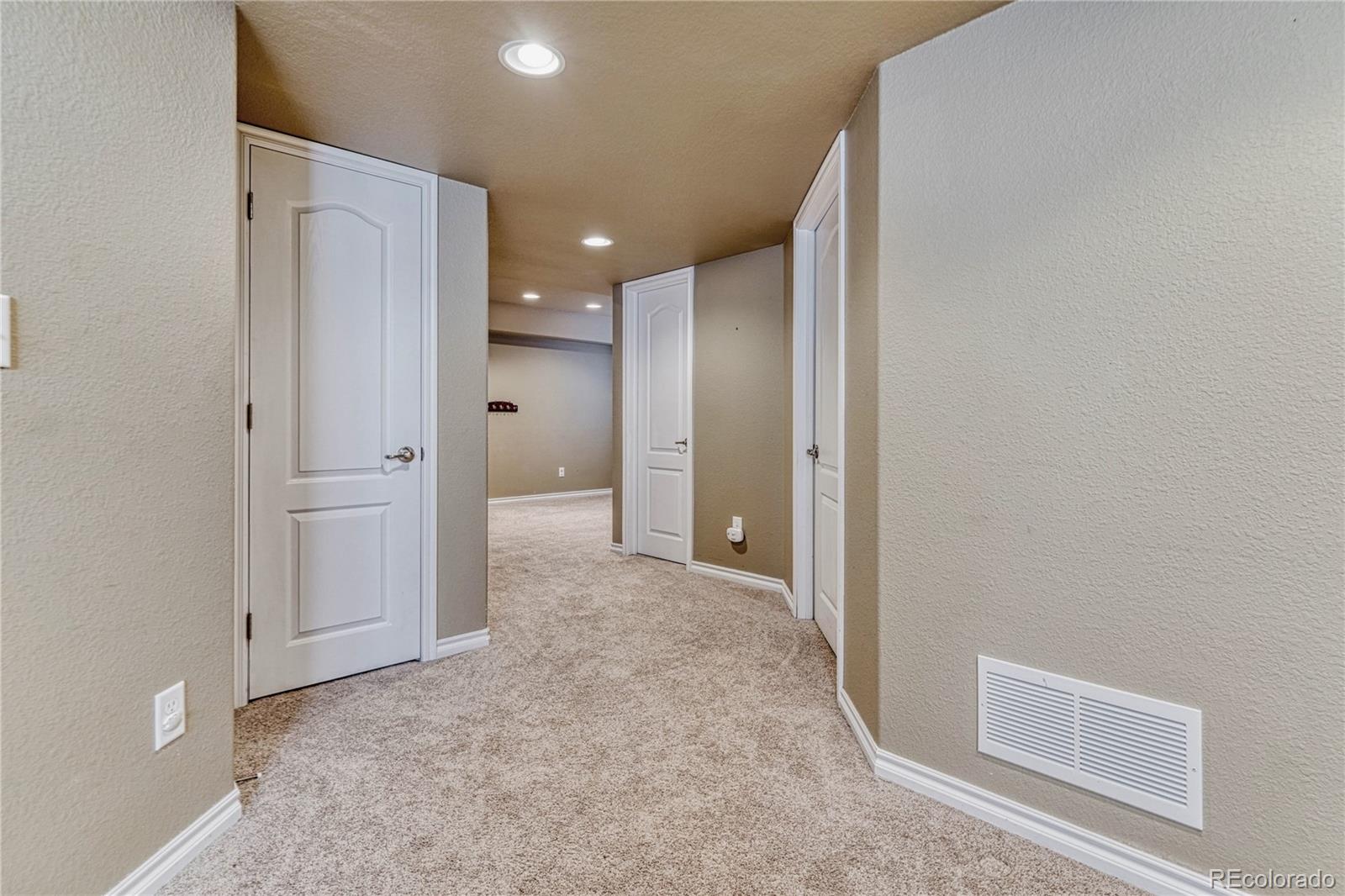 3050 Redhaven Way Highlands Ranch, CO 80126 - Photo 30 of 40 Gallery Image 30