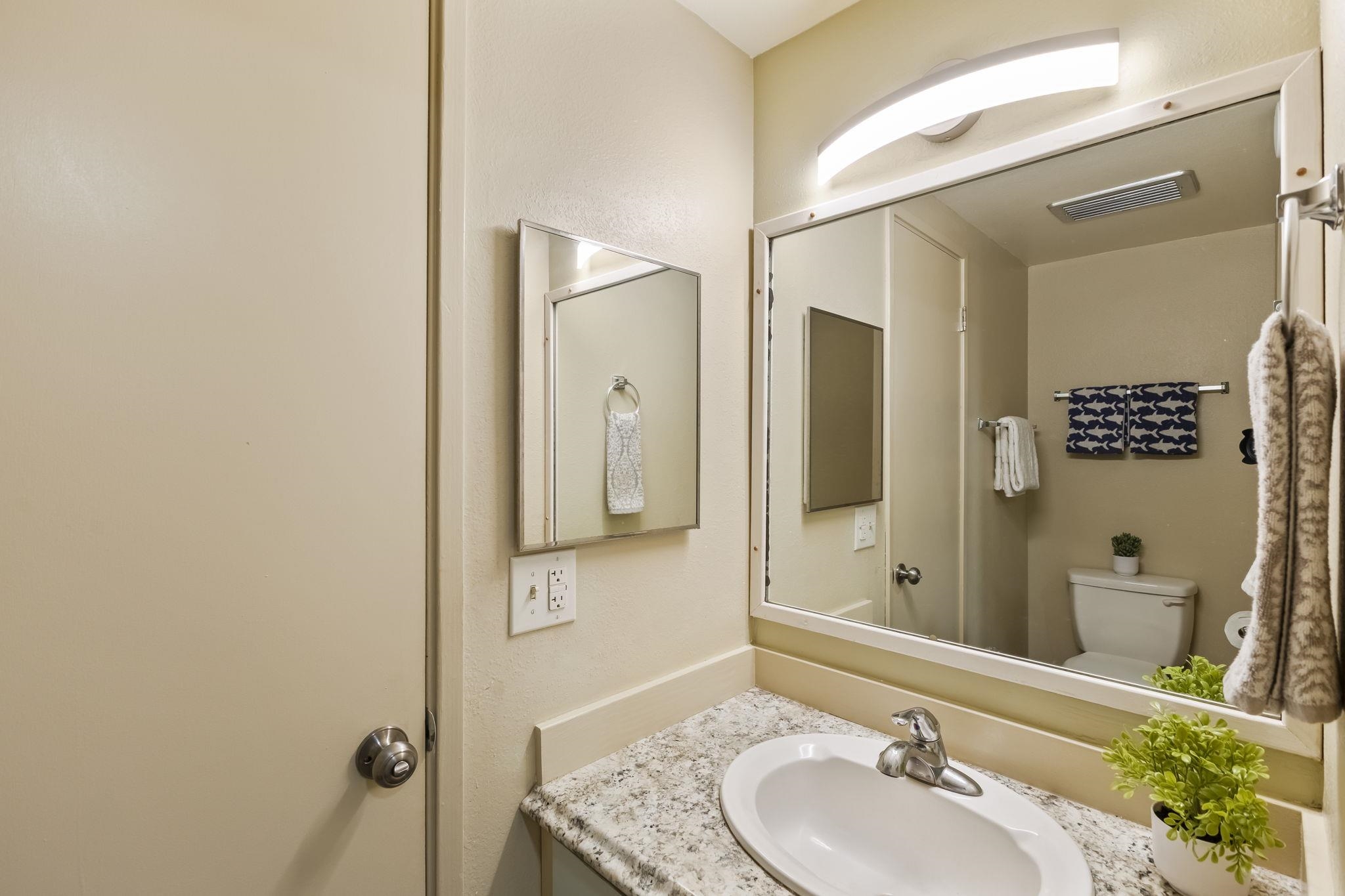 1063 Lower Main Street, Unit 507 Wailuku, HI 96793 - Photo 22 of 46 Bathroom