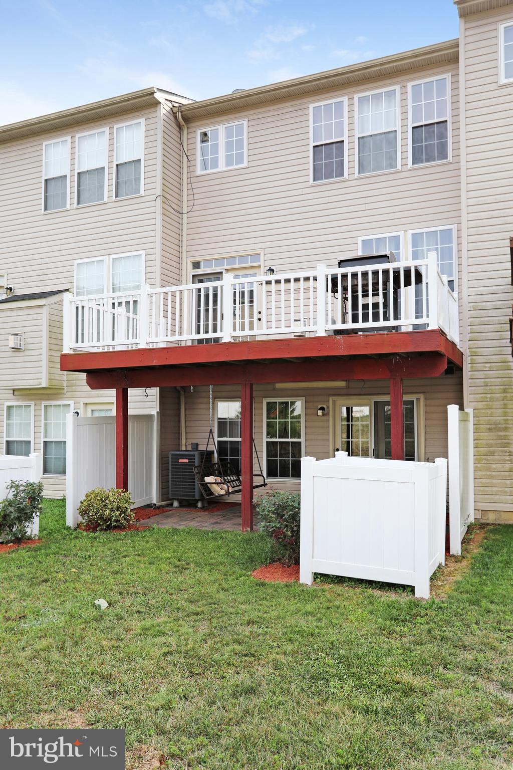42 Streamside Place Falling Waters, WV 25419 - Photo 4 of 46 Gallery Image 4