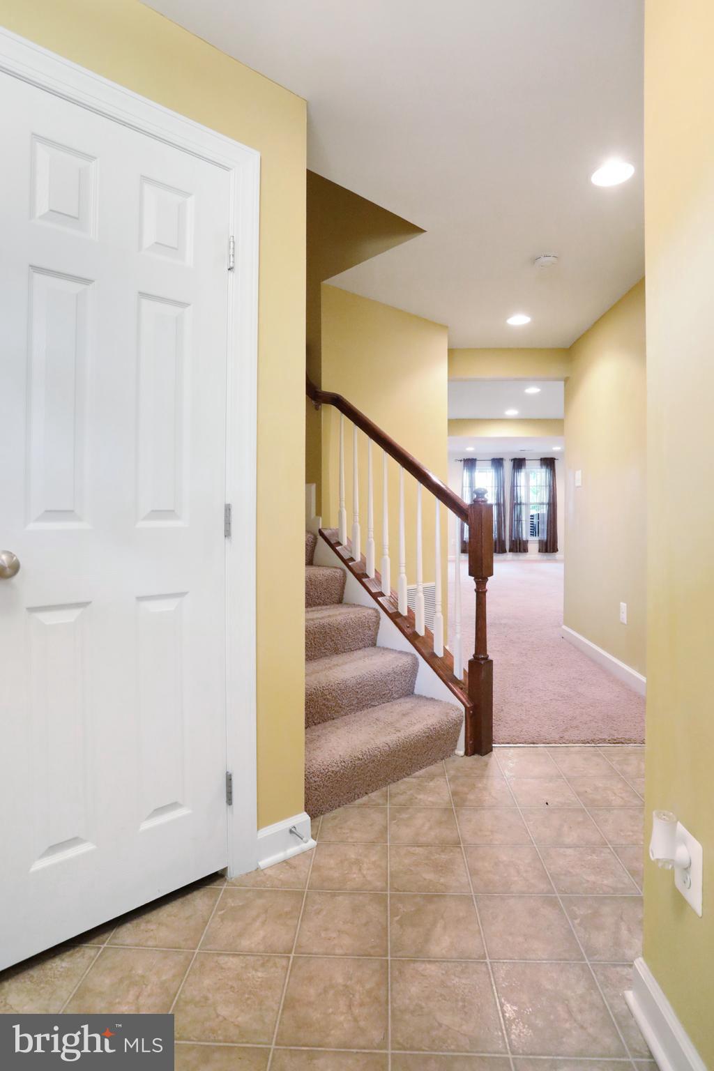 42 Streamside Place Falling Waters, WV 25419 - Photo 7 of 46 Gallery Image 7