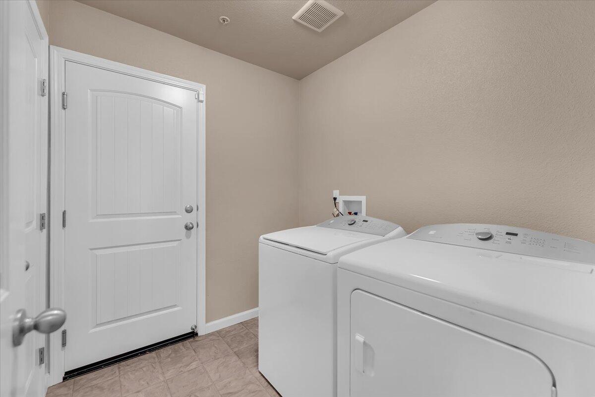 7253 Legacy Court Redding, CA 96001 - Photo 27 of 49 27