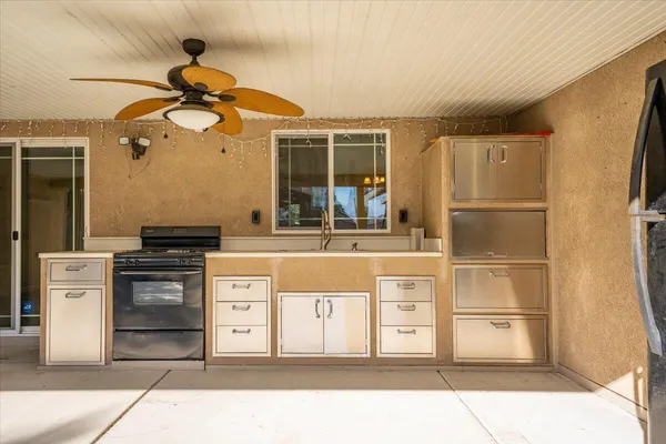 $469,900 | 7253 Legacy Court, Redding, CA 96001