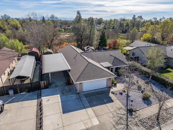 $479,900 | 7253 Legacy Court, Redding, CA 96001