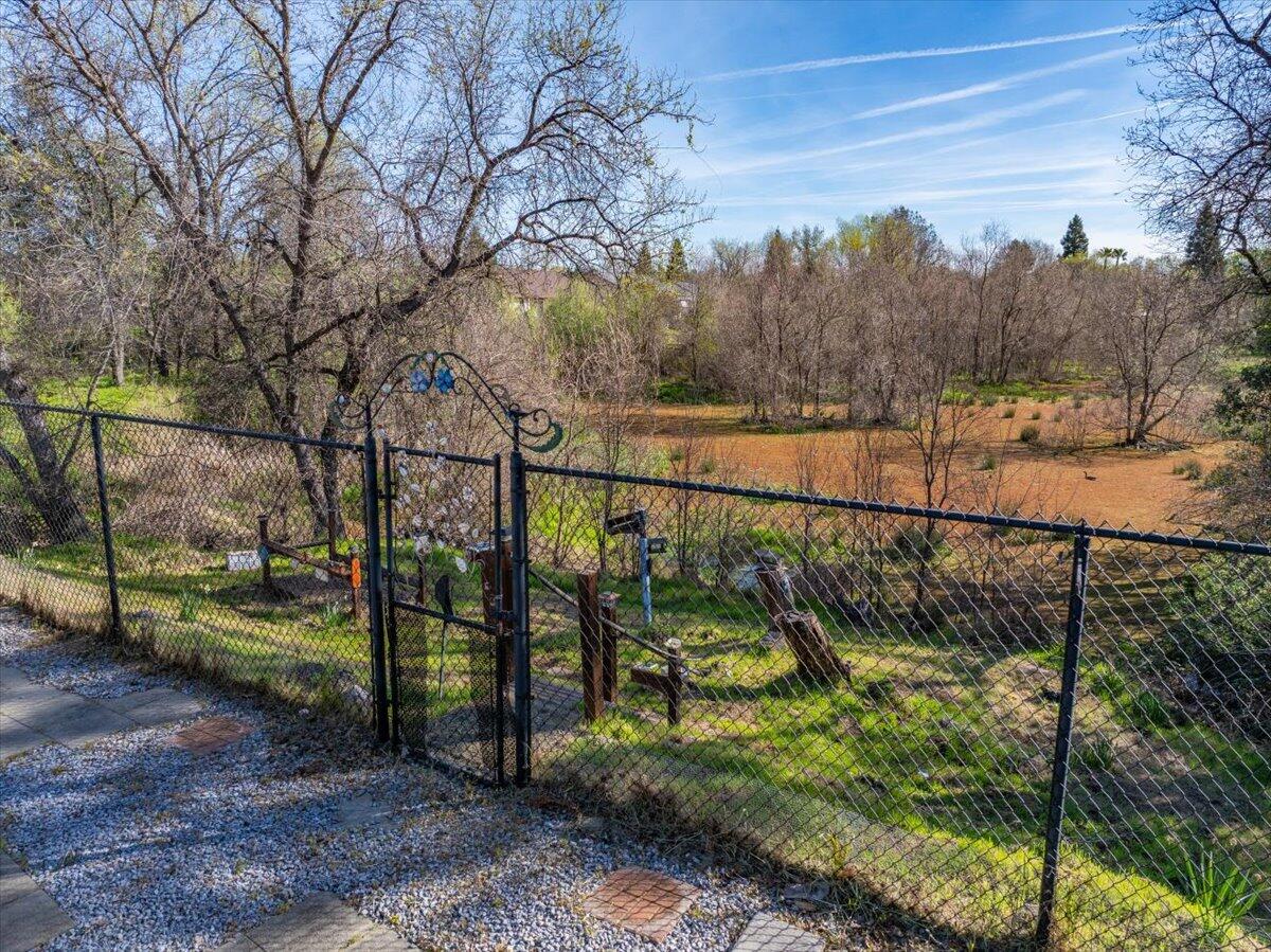 7253 Legacy Court Redding, CA 96001 - Photo 41 of 47 41