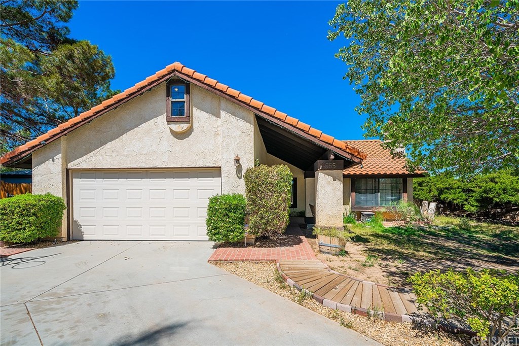 Welcome Home 555 Sunset Terrace W. Palmdale!