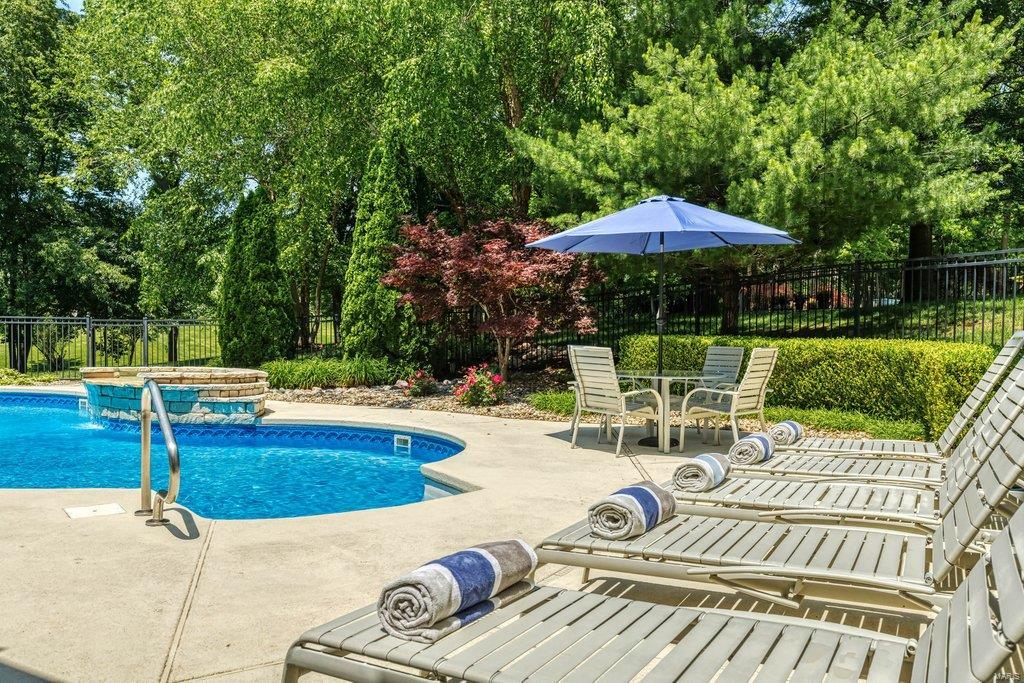 5408 Gareth Weldon Spring, MO 63304 - Photo 10 of 70 Gallery Image 10