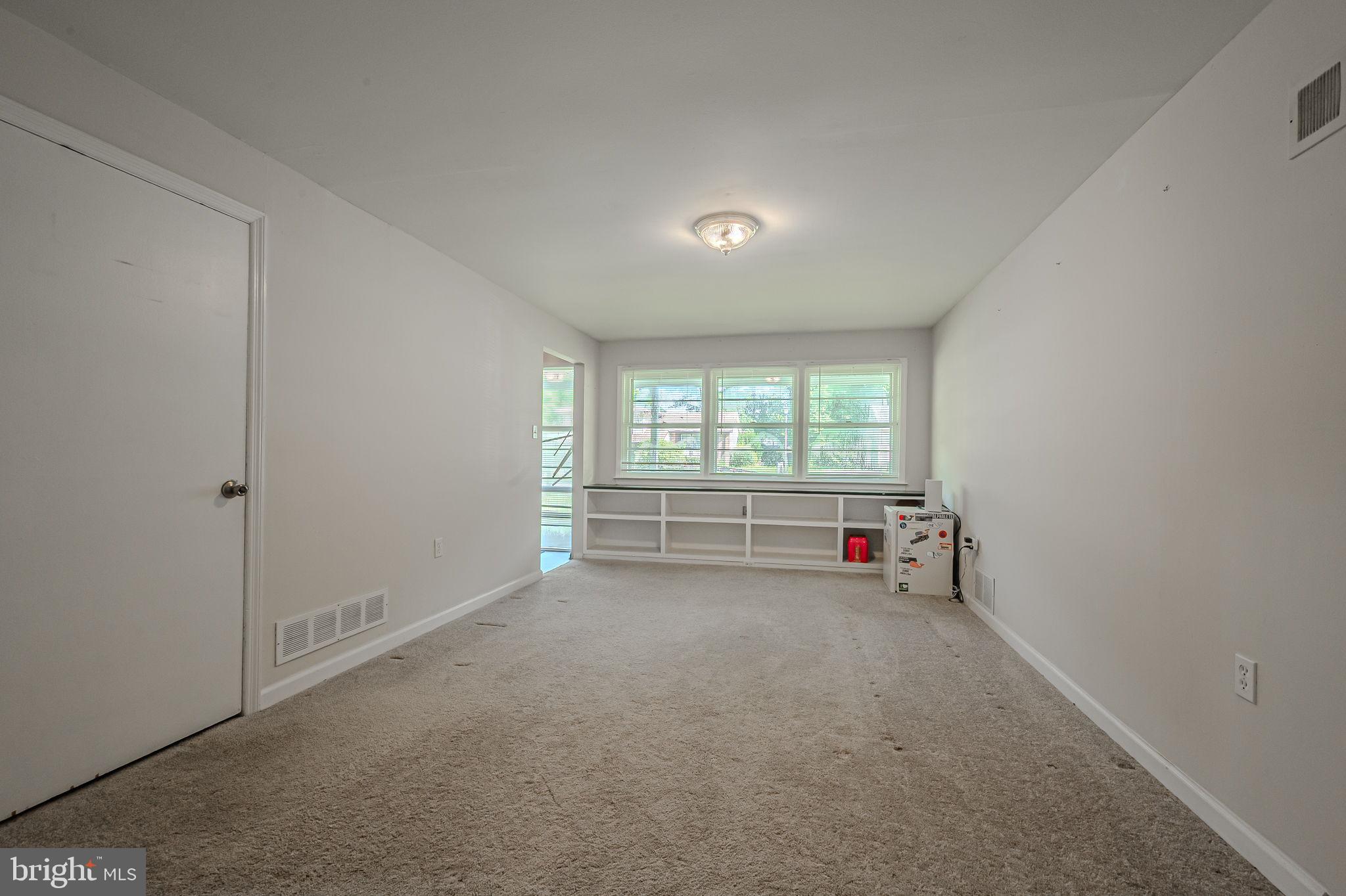 44 Cornwall Drive Newark, DE 19711 - Photo 5 of 37