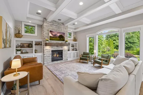$1,295,000 | 3049 Fairway Drive, Chaska, MN 55318