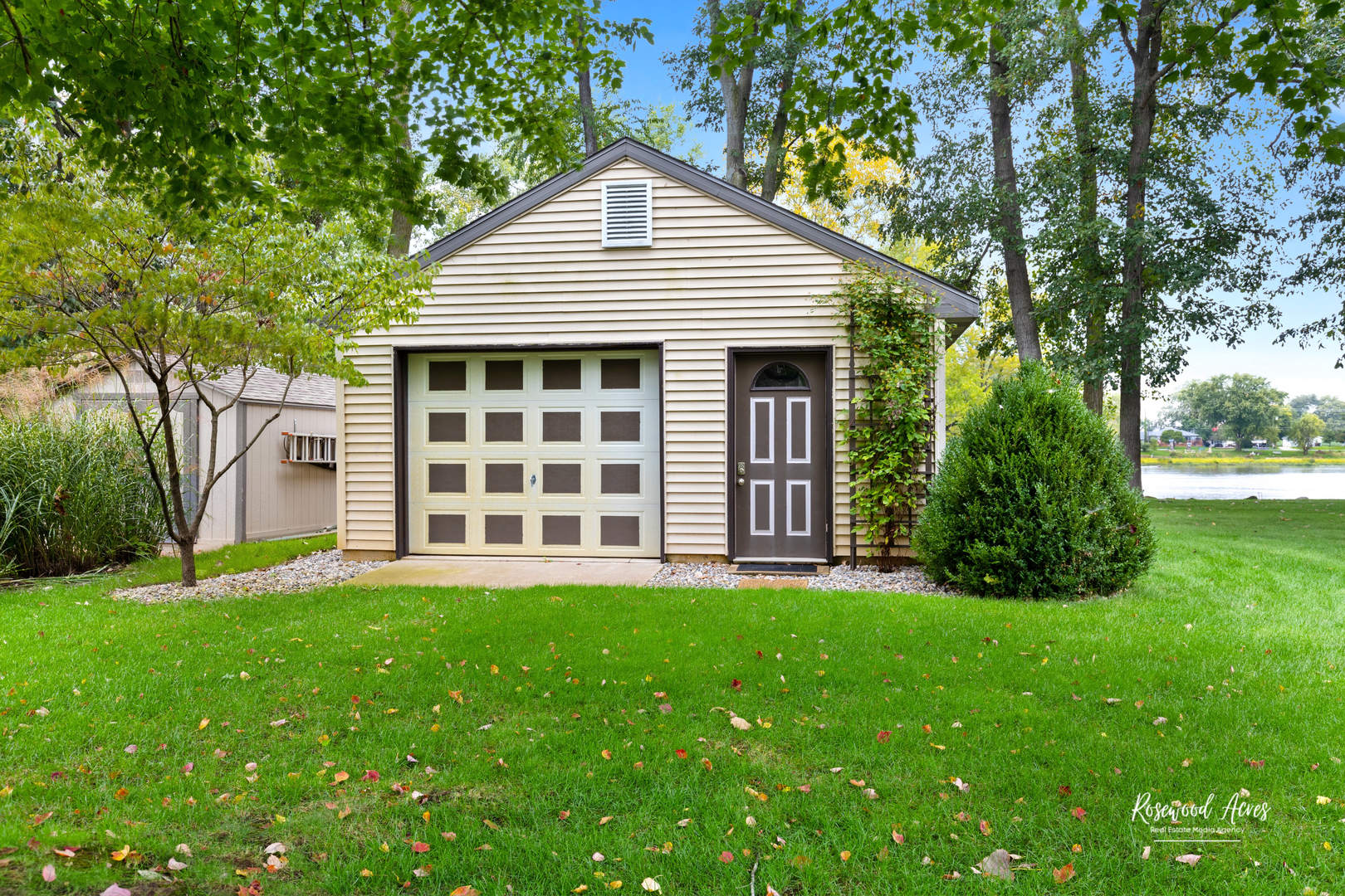 1900 Bittersweet Drive St. Anne, IL 60964 - Photo 20 of 23 a view of a house with a yard