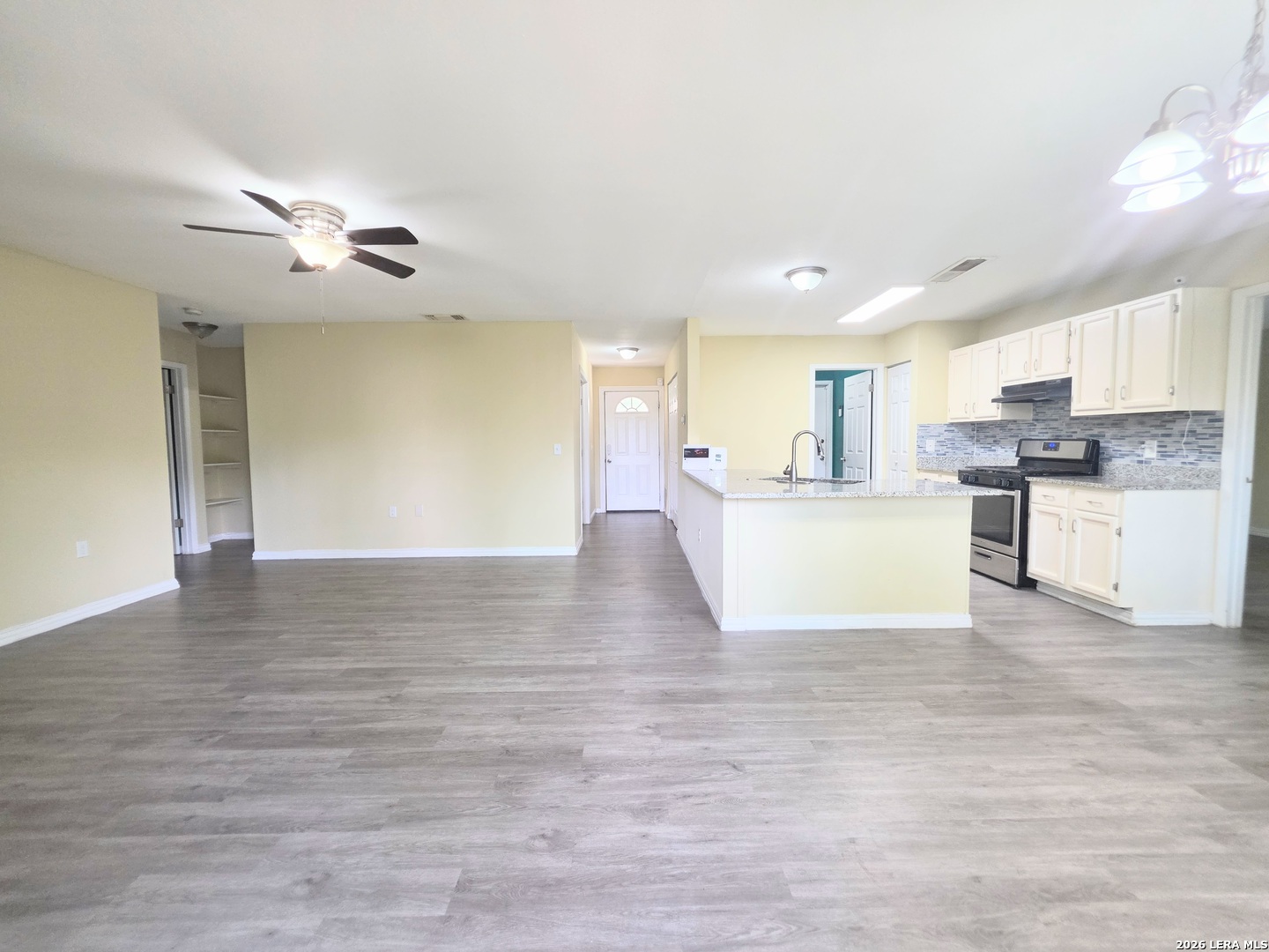 5931 Autumn Lake San Antonio, TX 78222 - Photo 6 of 25