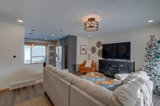 $439,000 | 518 2nd, New Glarus, WI 53574