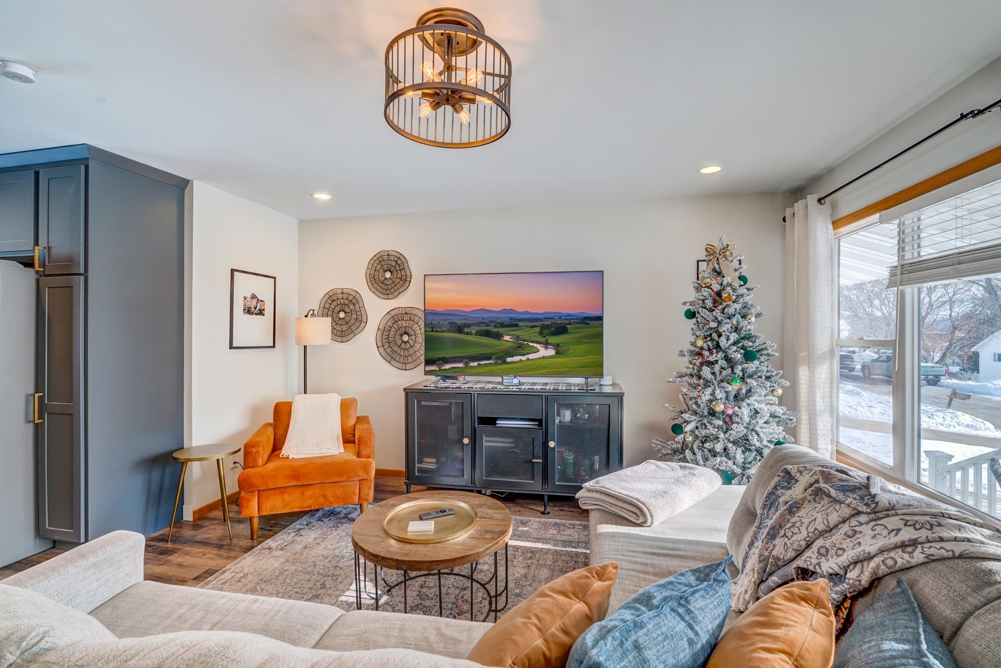 518 2nd New Glarus, WI 53574 - Photo 5 of 37