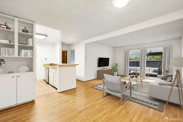 $388,000 | 223 Boardwalk Avenue, Unit B, San Bruno, CA 94066