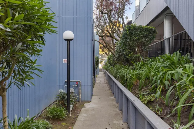 $388,000 | 223 Boardwalk Avenue, Unit B, San Bruno, CA 94066