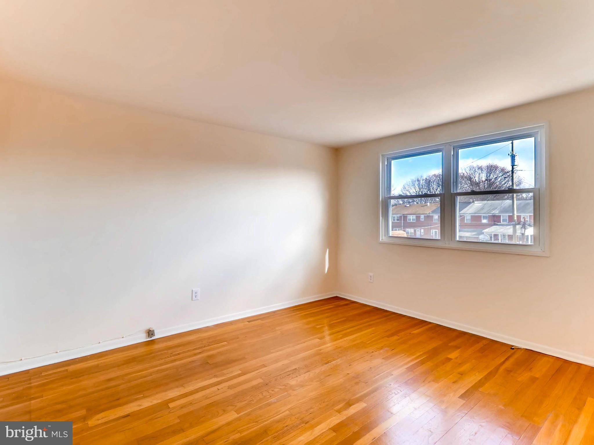 1029 Foxridge Lane Baltimore, MD 21221 - Photo 5 of 11 Bedroom (Master)