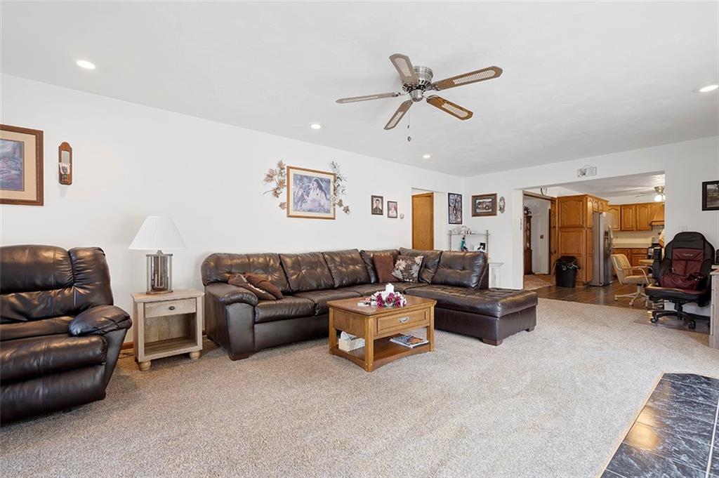 686 Marco Road Apollo, PA 15613 - Photo 4 of 17 Gallery Image 4