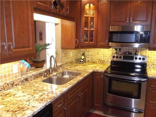 595 Banks Road, Unit 595 Margate, FL 33063 - Photo 3 of 23 Exterior Front