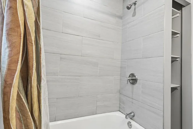 $1,100 | 1838 Markese Avenue, Unit 2, Lincoln Park, MI 48146