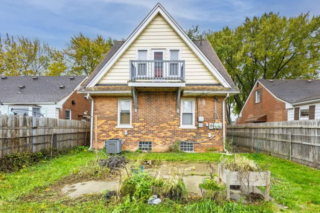 $1,100 | 1838 Markese Avenue, Unit 2, Lincoln Park, MI 48146