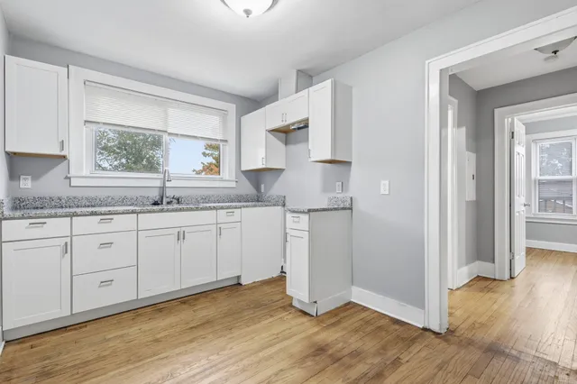 $1,100 | 1838 Markese Avenue, Unit 2, Lincoln Park, MI 48146