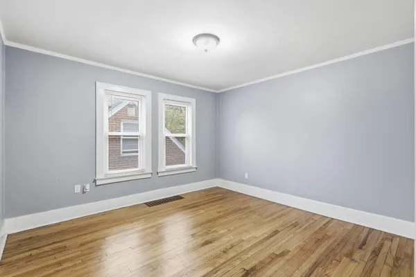 $950 | 1838 Markese Avenue, Unit 2, Lincoln Park, MI 48146