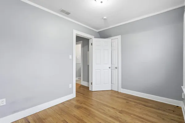 $950 | 1838 Markese Avenue, Unit 2, Lincoln Park, MI 48146