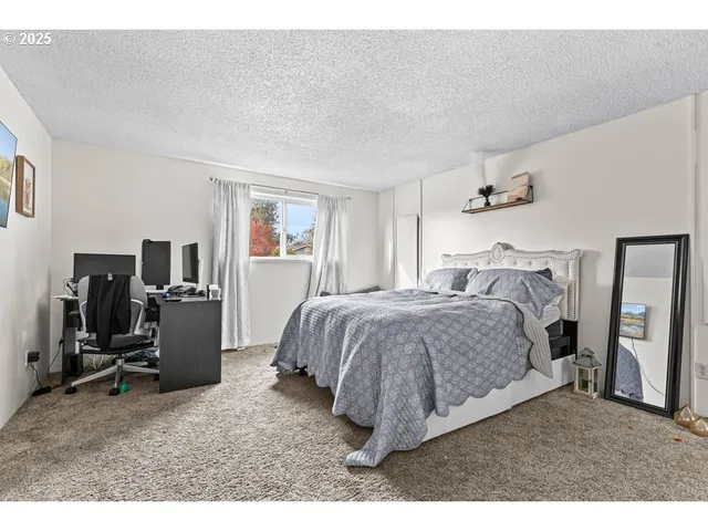 $389,000 | 317 Highland Drive, Medford, OR 97504