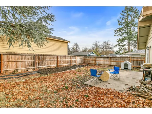 $374,000 | 317 Highland Drive, Medford, OR 97504