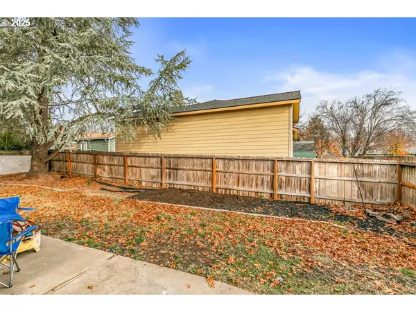 $374,000 | 317 Highland Drive, Medford, OR 97504