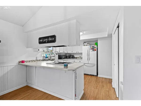 $374,000 | 317 Highland Drive, Medford, OR 97504