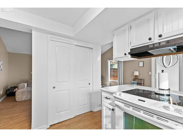 $374,000 | 317 Highland Drive, Medford, OR 97504