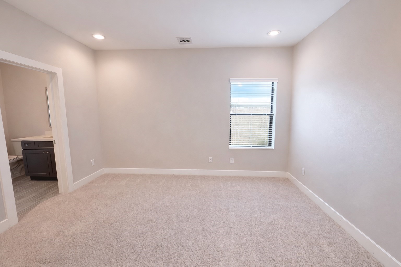 10806 Warwana Road, Unit C Houston, TX 77043 - Photo 18 of 35
