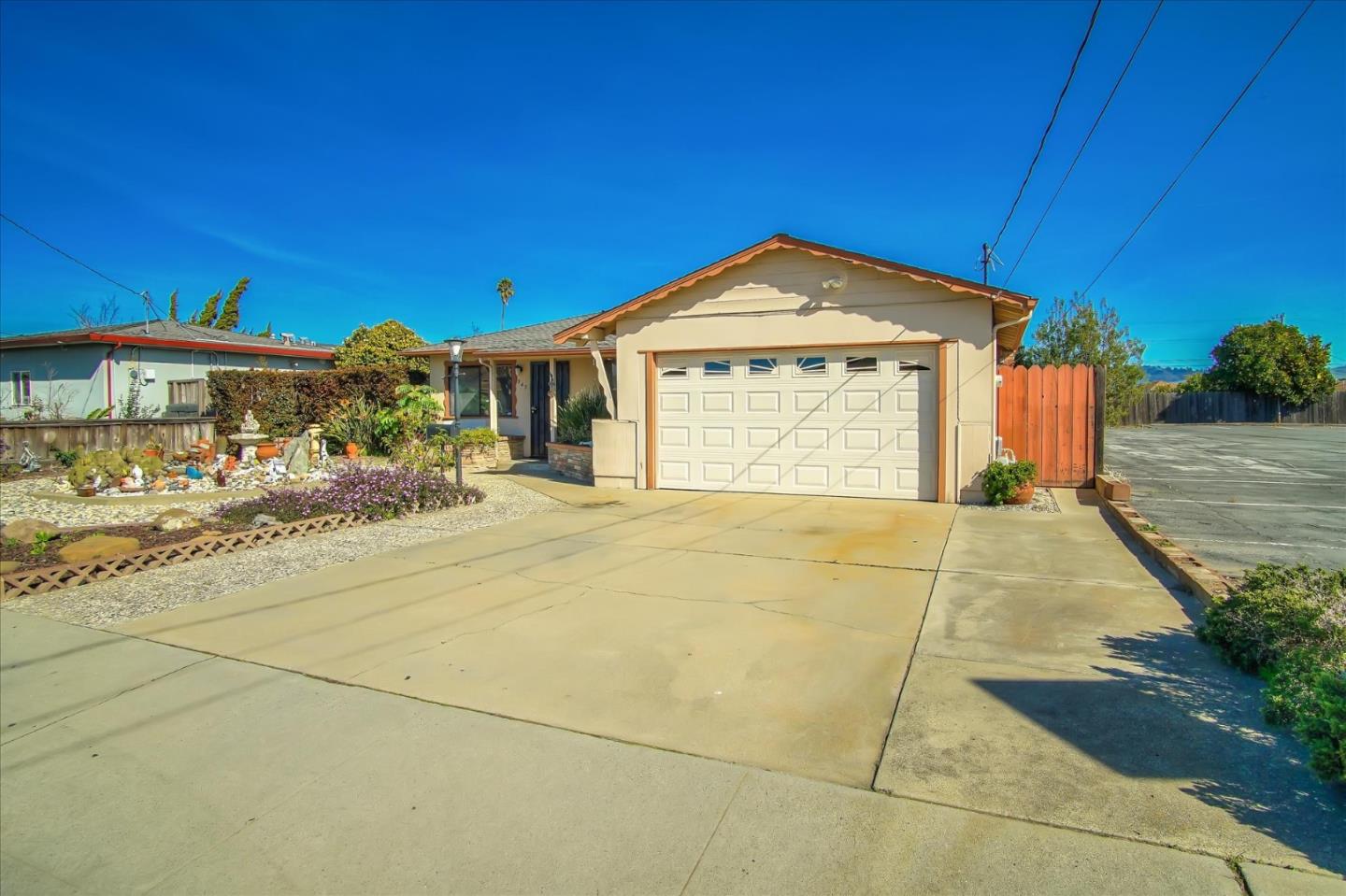 343 Arthur Road Watsonville, CA 95076 - Photo 3 of 36 Gallery Image 3