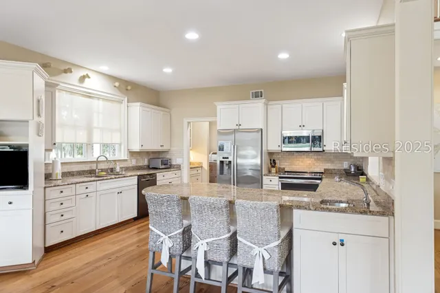 $1,385,000 | 55 Colleton River Drive, Bluffton, SC 29910