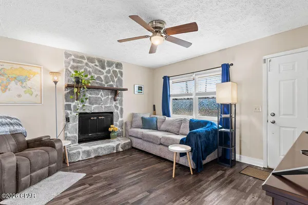 $1,800 | 808 Forestdale Avenue, Panama City, FL 32401