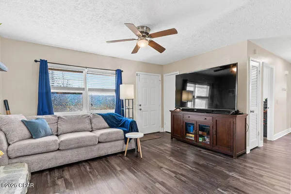 $1,800 | 808 Forestdale Avenue, Panama City, FL 32401