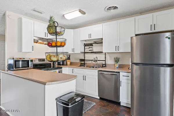 $1,800 | 808 Forestdale Avenue, Panama City, FL 32401