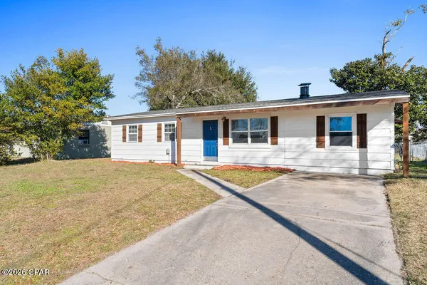 $1,800 | 808 Forestdale Avenue, Panama City, FL 32401