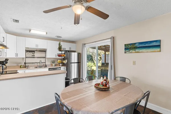 $1,800 | 808 Forestdale Avenue, Panama City, FL 32401