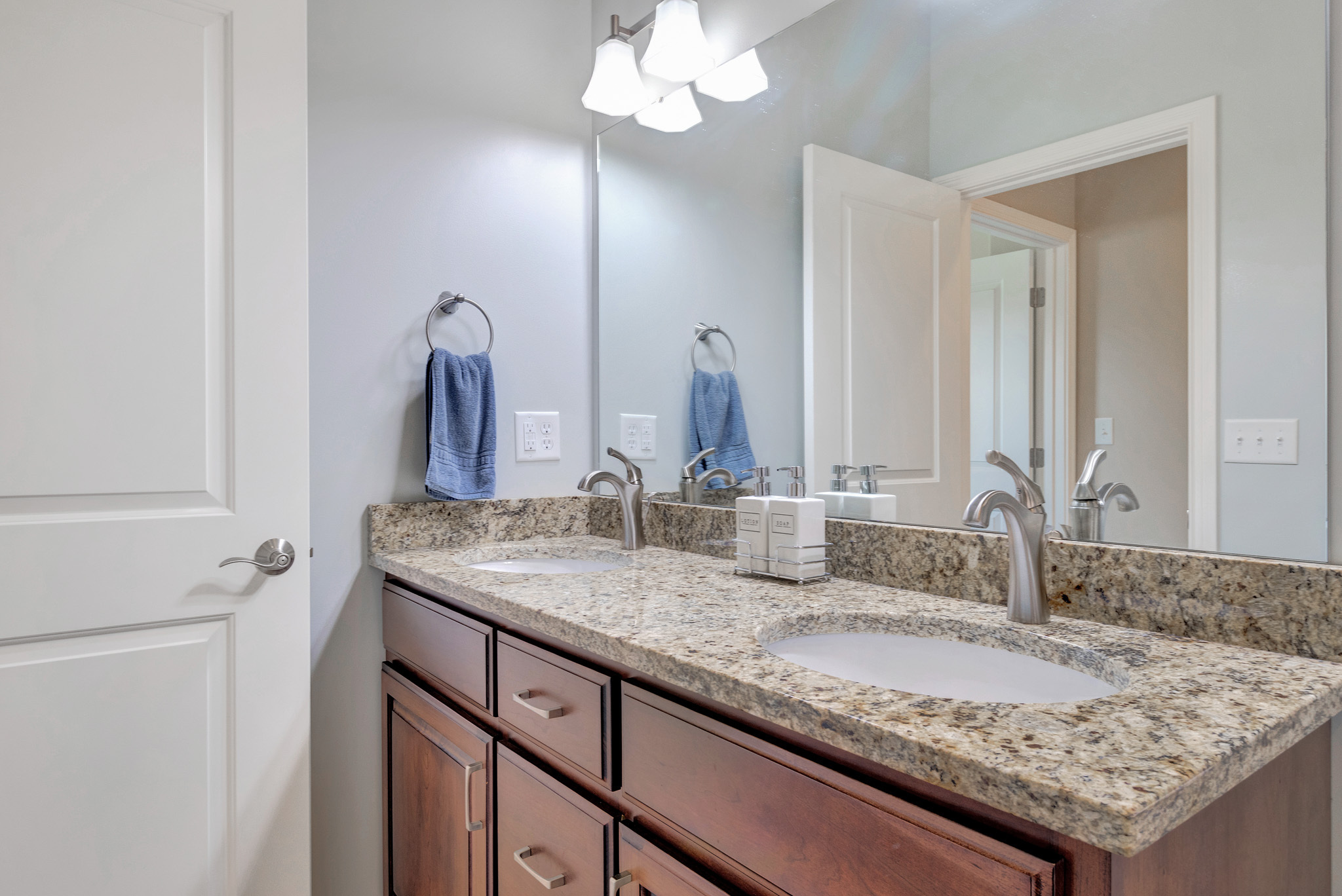 1517 Maple Ridge Court Columbus, IN 47201 - Photo 38 of 67 Gallery Image 38
