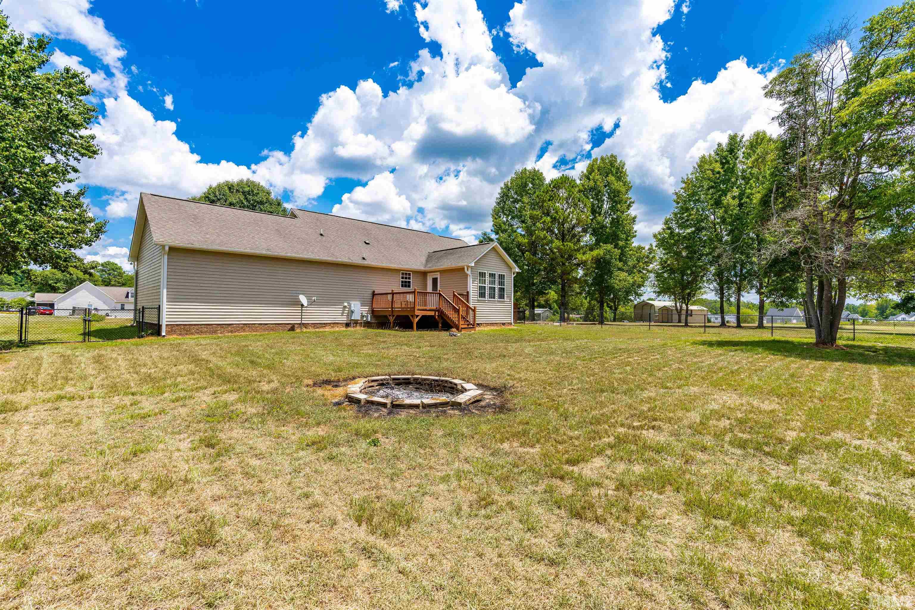 7200 Sunset View Court Willow Spring, NC 27592 - Photo 22 of 25 Gallery Image 22