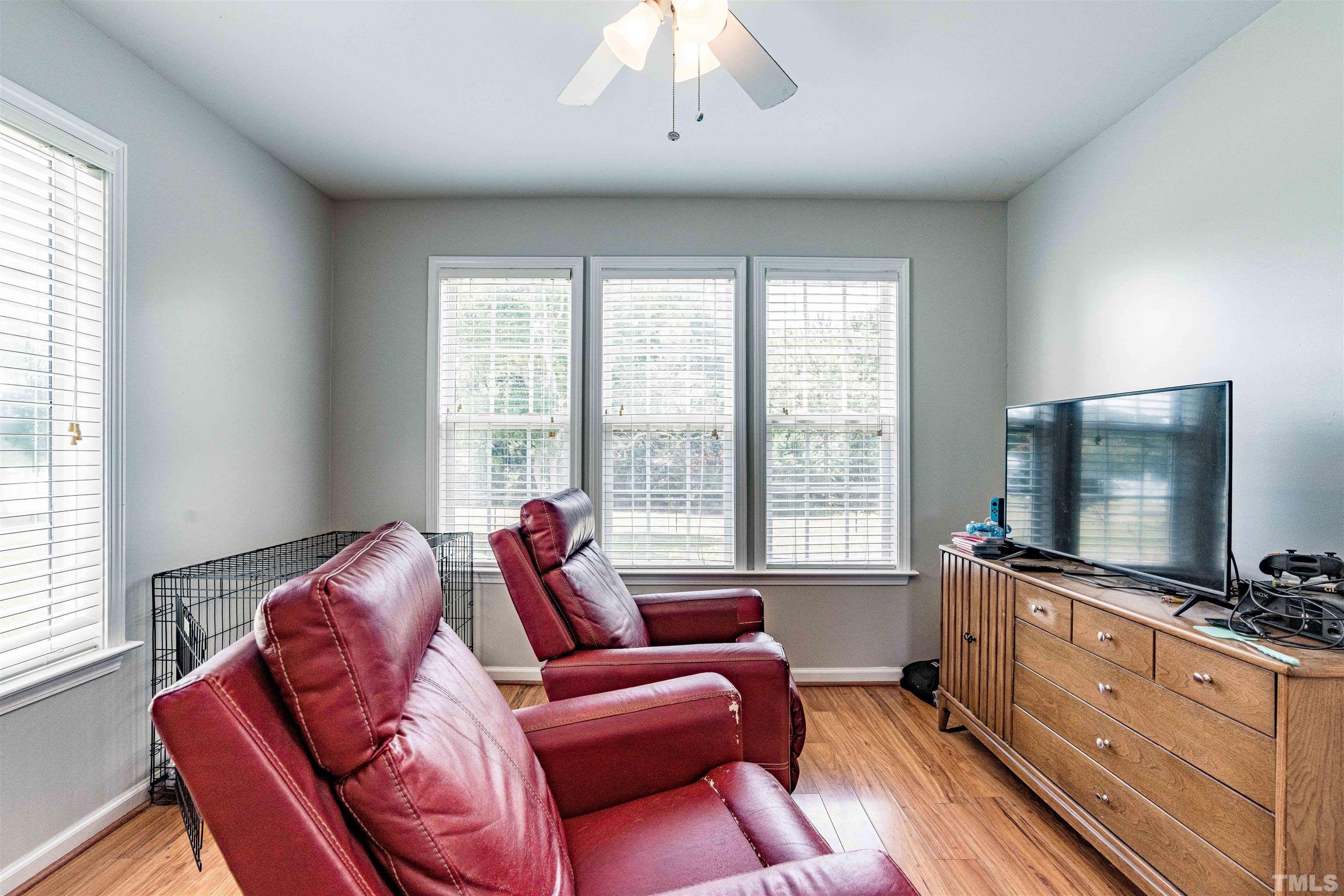 Extra room off dining/kitchen area can be used for office/ sunroom/ playroom or anything you want!