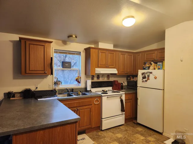 $294,000 | 135 Marion Street, Peck, ID 83545