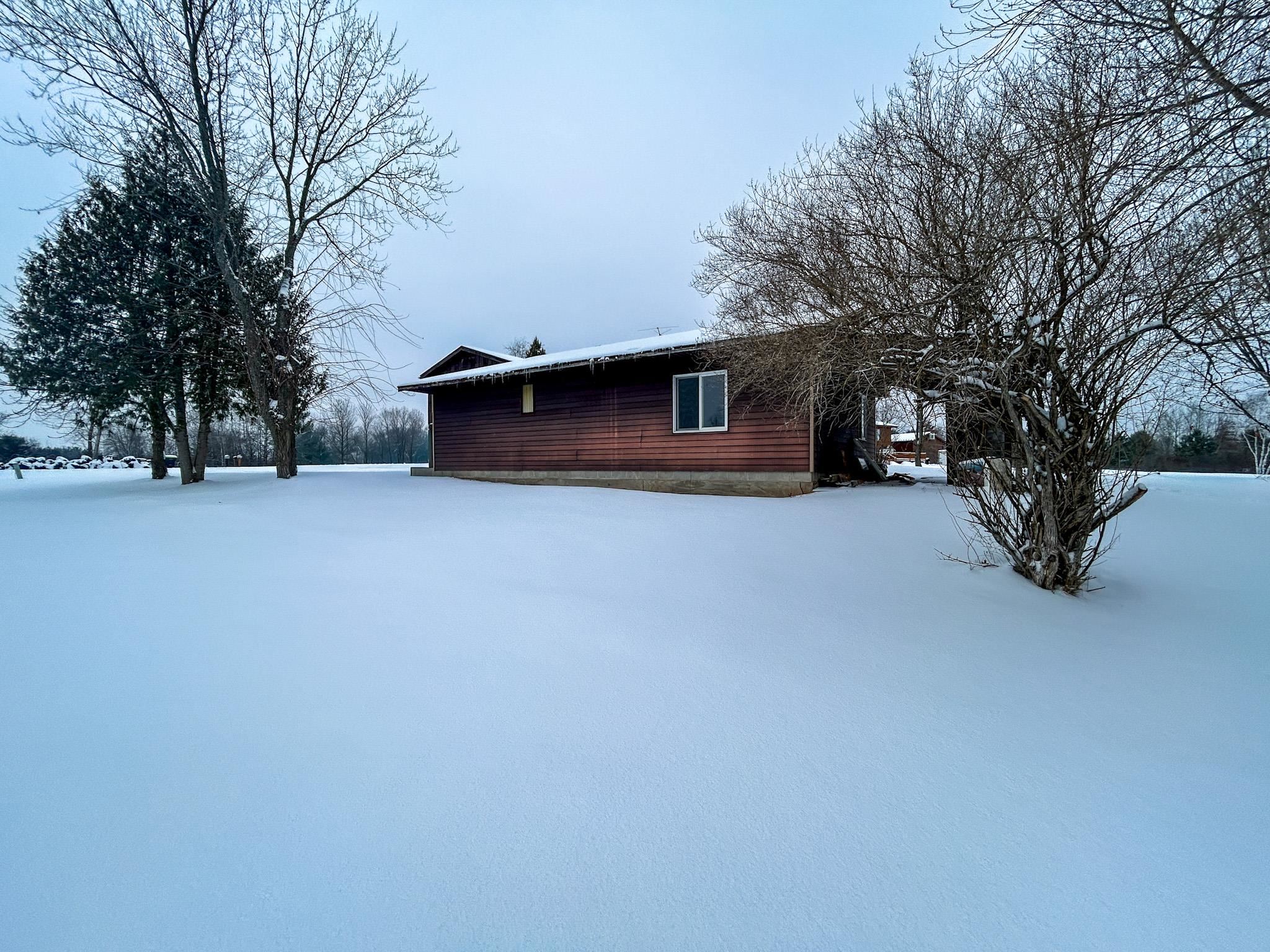 5396 Colchester Way Gladwin, MI 48624 - Photo 41 of 47