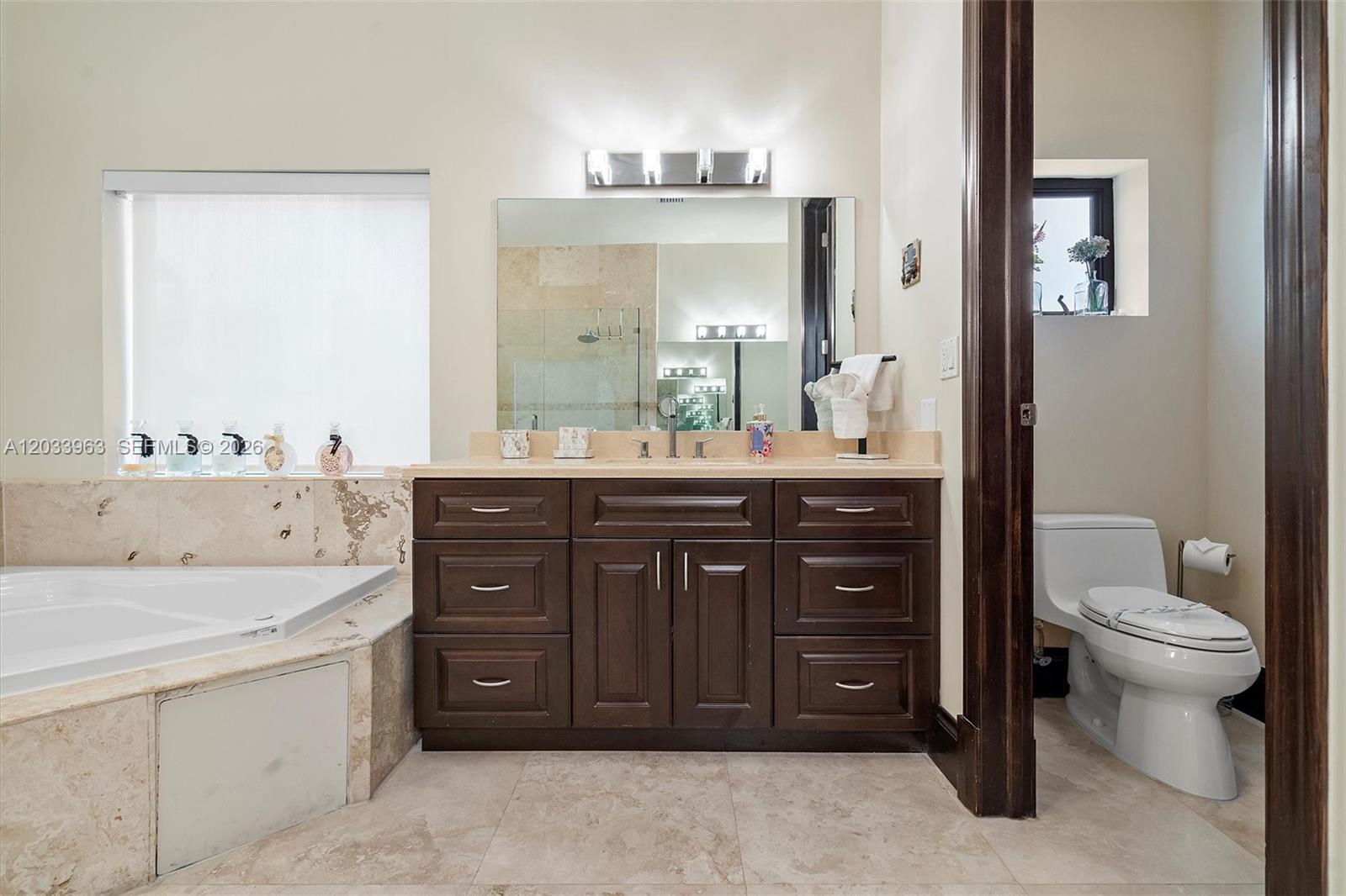 18825 North Bay Road Sunny Isles Beach, FL 33160 - Photo 34 of 76